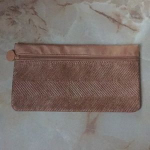 A ipsy make up bag